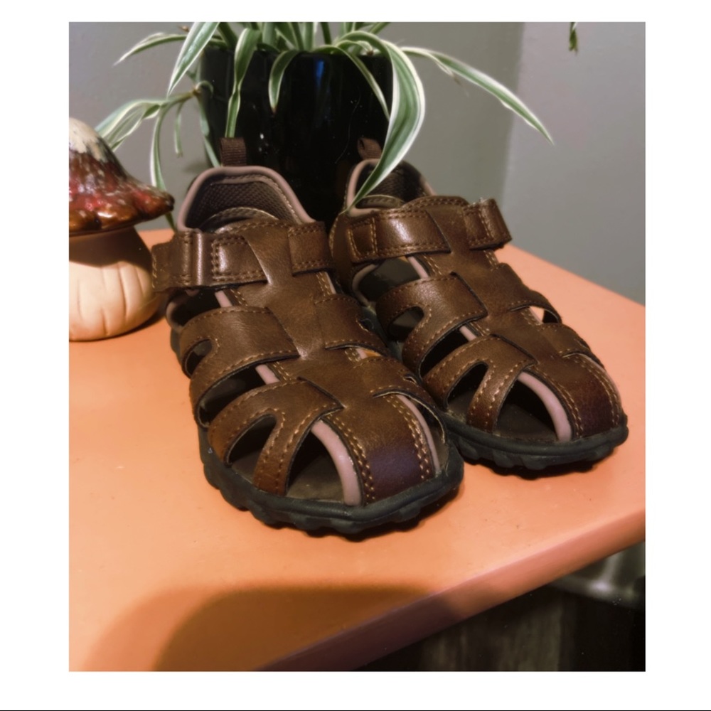 Carter’s brown sandals.